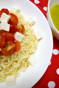 トマトとクリチの温塩つけ麺★