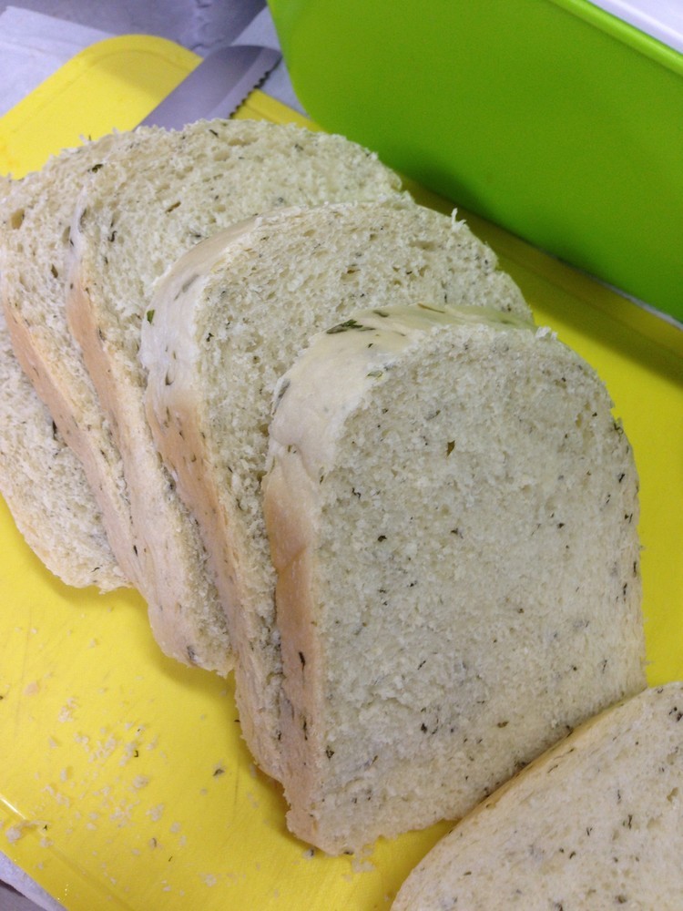 バジルチーズ食パン（ＨＢ早焼き）の画像