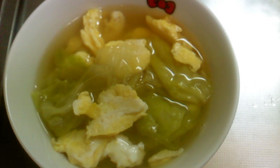とっても簡単♪おいしいレタススープ♥