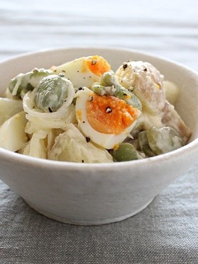新じゃがと空豆のたまごサラダ