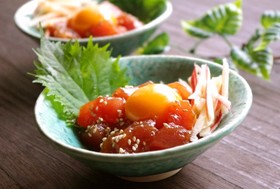 焼肉のたれでマグロのユッケ