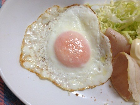 朝食に✿簡単チーズの目玉焼きの画像