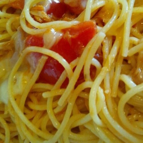 ツナとフレッシュトマトのスパゲティ