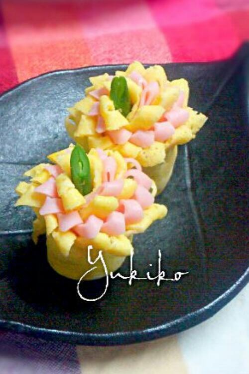 お弁当に☆薄焼き卵とハムのお花❀の画像