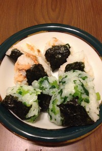 離乳食後期☆鮭と小松菜の軟飯おにぎり