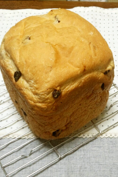 ★ＨＢ★塩麹とレーズンの食パン★の写真