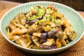 簡単おいしぃ♪豚と茄子のオーロラ味噌炒め
