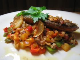 秋鮭のムニエル、ガーリックアンチョビソース、１０品目野菜のラタトゥーユ添えの画像