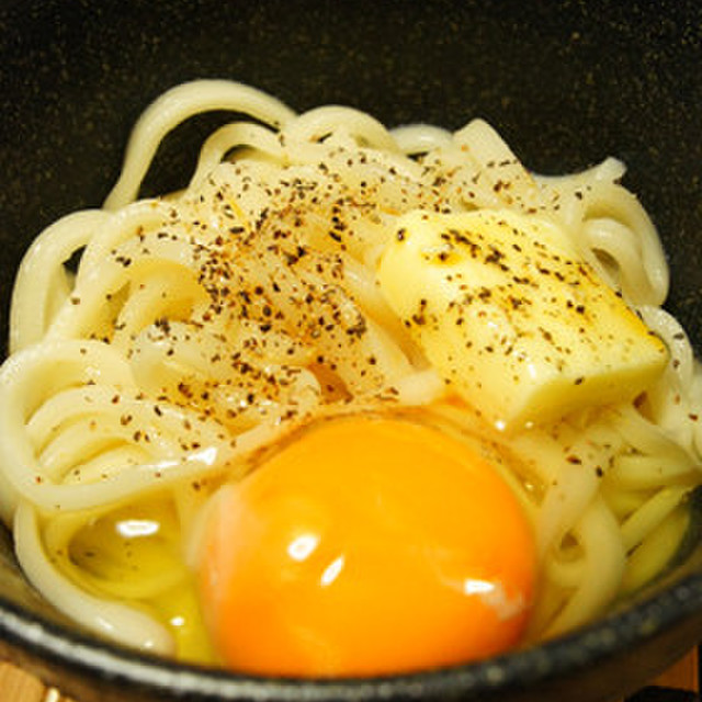 釜玉バターうどん レシピ 作り方 By Negoo クックパッド 簡単おいしいみんなのレシピが360万品