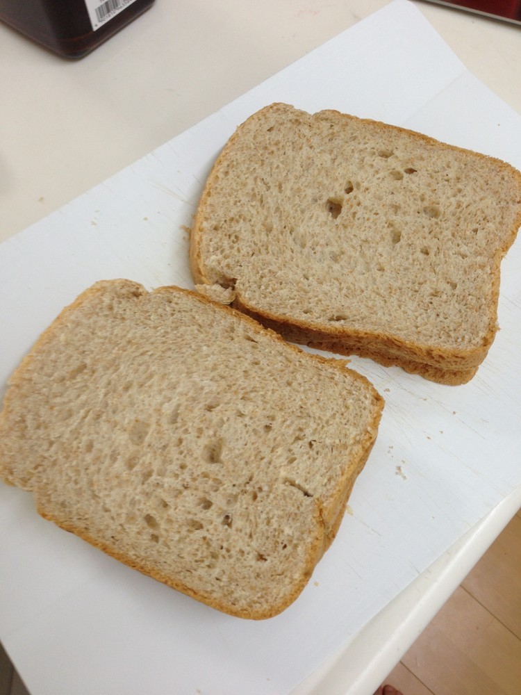 【HB】70%全粒粉ふんわり食パンの画像