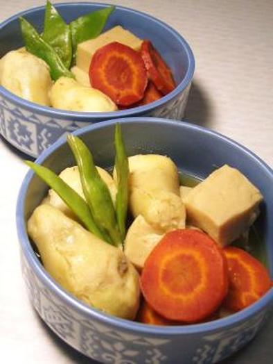 里芋と高野豆腐の煮物の写真