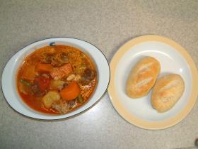 牛肉と豆と野菜のトマトシチュー