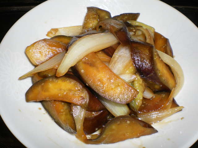 なすと玉ねぎの炒め物 しょう油味 By お魚キッチン クックパッド