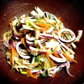 おもてなしに★イカと野菜のマリネ