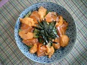 サーモンアボガド丼☆