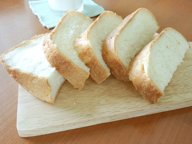 Hbで作る アノ金の食パン風 レシピ 作り方 By ｋｉｒａｋｉｒａ５ クックパッド 簡単おいしいみんなのレシピが351万品