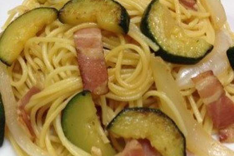 ズッキーニ 新玉葱 ベーコンで和風パスタ レシピ 作り方 By カオリンｋ クックパッド 簡単おいしいみんなのレシピが365万品