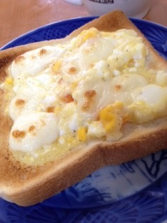 ボーノ♡卵モッツァレラトーストの画像