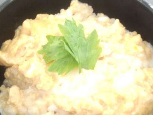 超簡単ひとりランチ とろとろたまご丼 レシピ 作り方 By ﾘｭﾘｭｶ クックパッド