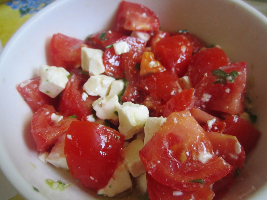 イタリア風トマトのサラダの画像