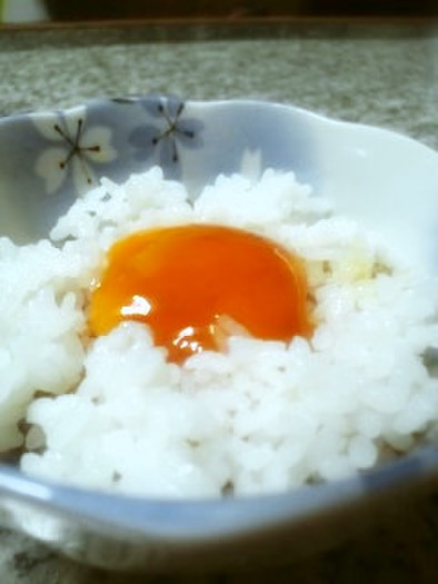 夏バテしない朝食に☆にんにく卵黄ごはんの写真