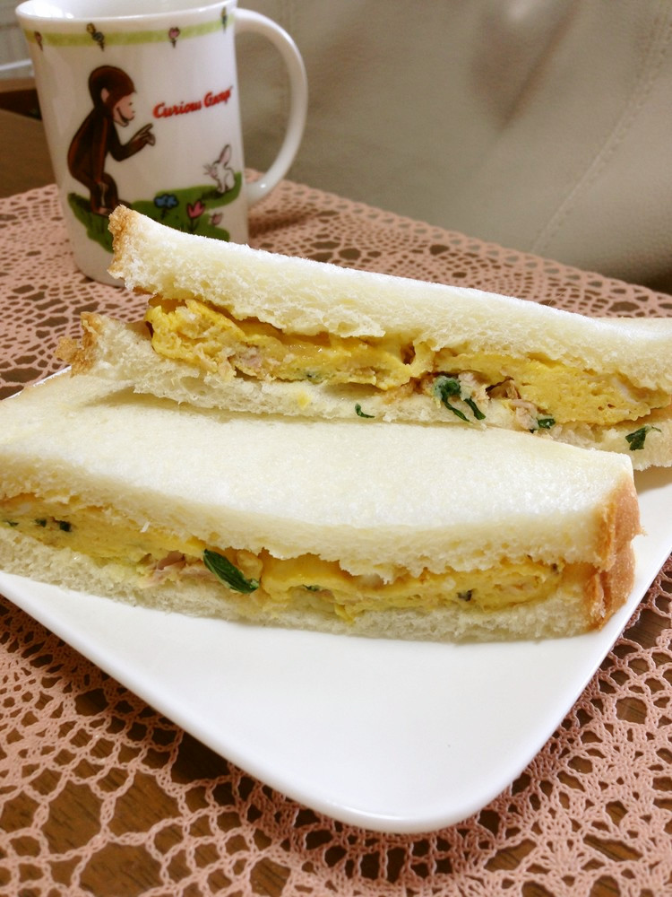 卵とツナの和風サンドイッチの画像