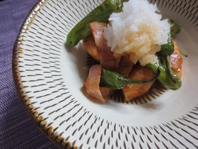 ししとうとがんもとベーコンのみぞれ和え☆