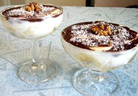 バナナヨーグルト♪チョコレートソース添え