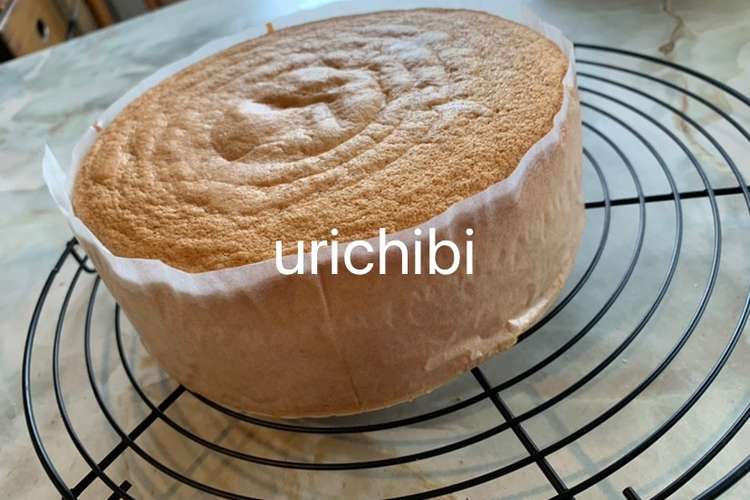 スポンジケーキ ジェノワーズ生地 レシピ 作り方 By ウリチビ クックパッド 簡単おいしいみんなのレシピが349万品