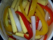 スーパーの半額セール野菜でピクルスの写真