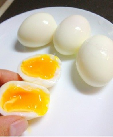 検証！トロ半熟卵♦茹で方比較♦簡単ゆで卵の写真