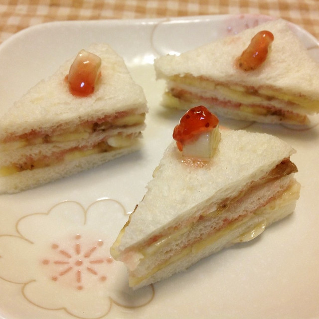 ショートケーキ風 苺ジャム バナナサンド レシピ 作り方 By You クックパッド