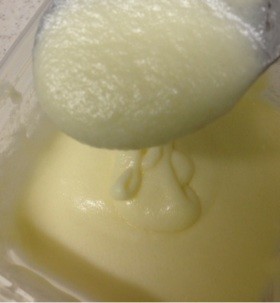 なめらか練乳ミルククリームの画像
