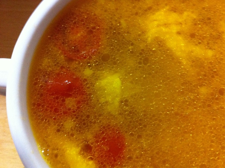 熱い熱いにんにくのスープの画像