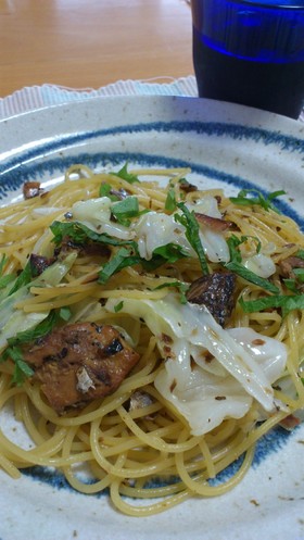 超簡単♪ さんまの蒲焼とキャベツのパスタ