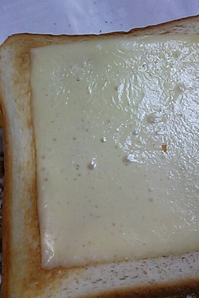 しょっぱ甘☆コクありチーズハニートーストの画像