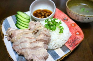 タイの食材を使った本格カオマンガイの写真
