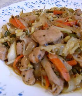 豚肉入り野菜もやし炒め