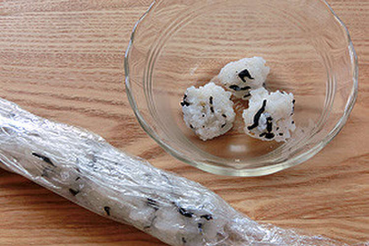 離乳食 幼児食に 簡単 極小おにぎり レシピ 作り方 By ロボット地蔵 クックパッド 簡単おいしいみんなのレシピが356万品