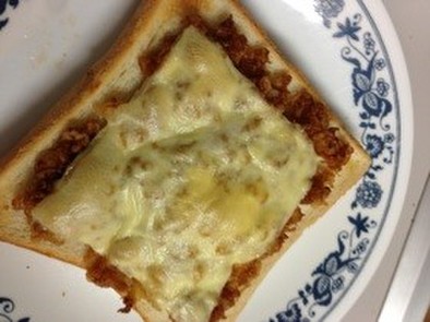 天かすチーズトーストの写真