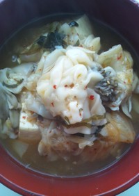 高菜とキムチの舞茸ワンタンスープ