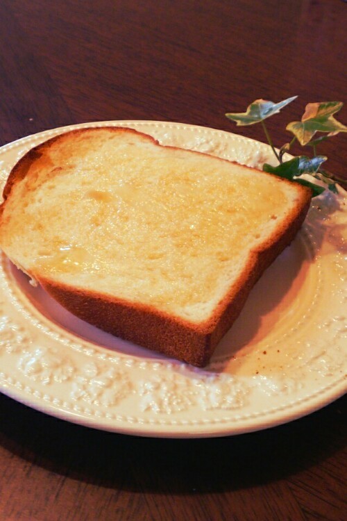 キラキラ☆はちみつ練乳トーストの画像