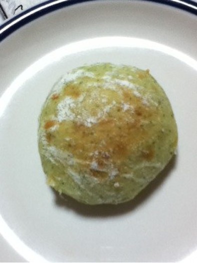 小松菜チーズパンの写真