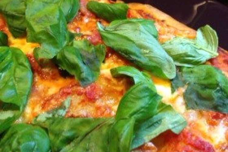 発酵不要 5分でクリスピーピザ生地 レシピ 作り方 By お気楽m子 クックパッド 簡単おいしいみんなのレシピが377万品