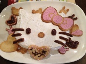キティちゃんケーキ