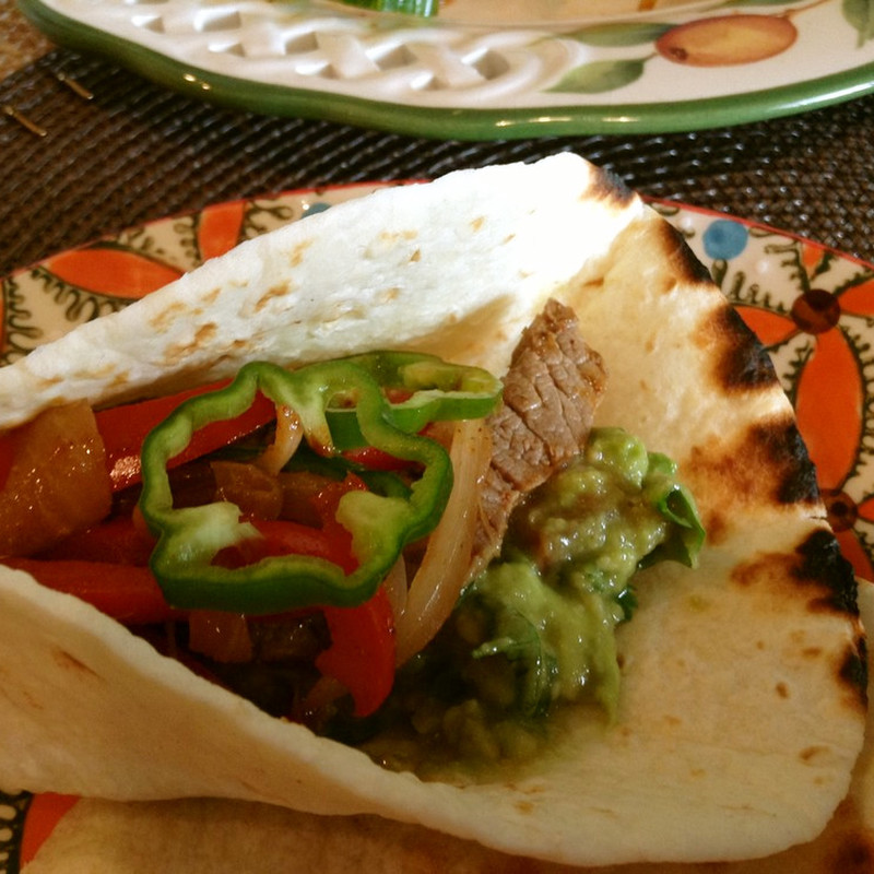 チリライムステーキのファヒータ レシピ