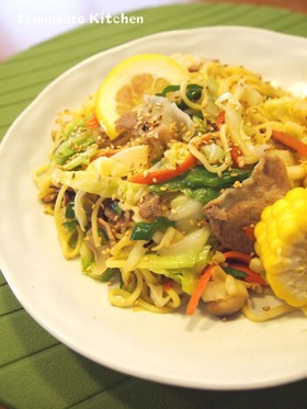 大人気!野菜たっぷり塩焼きそば