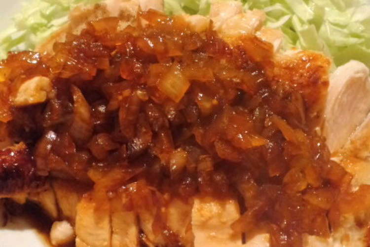 玉ねぎソースで格別 鶏むね肉のステーキ レシピ 作り方 By Sayakunnn クックパッド 簡単おいしいみんなのレシピが358万品
