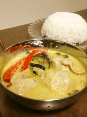 ☺本場の簡単レシピ♪タイグリーンカレー☺
