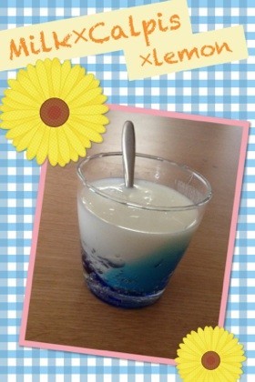 カルピス×牛乳×レモンで飲むヨーグルト★の画像